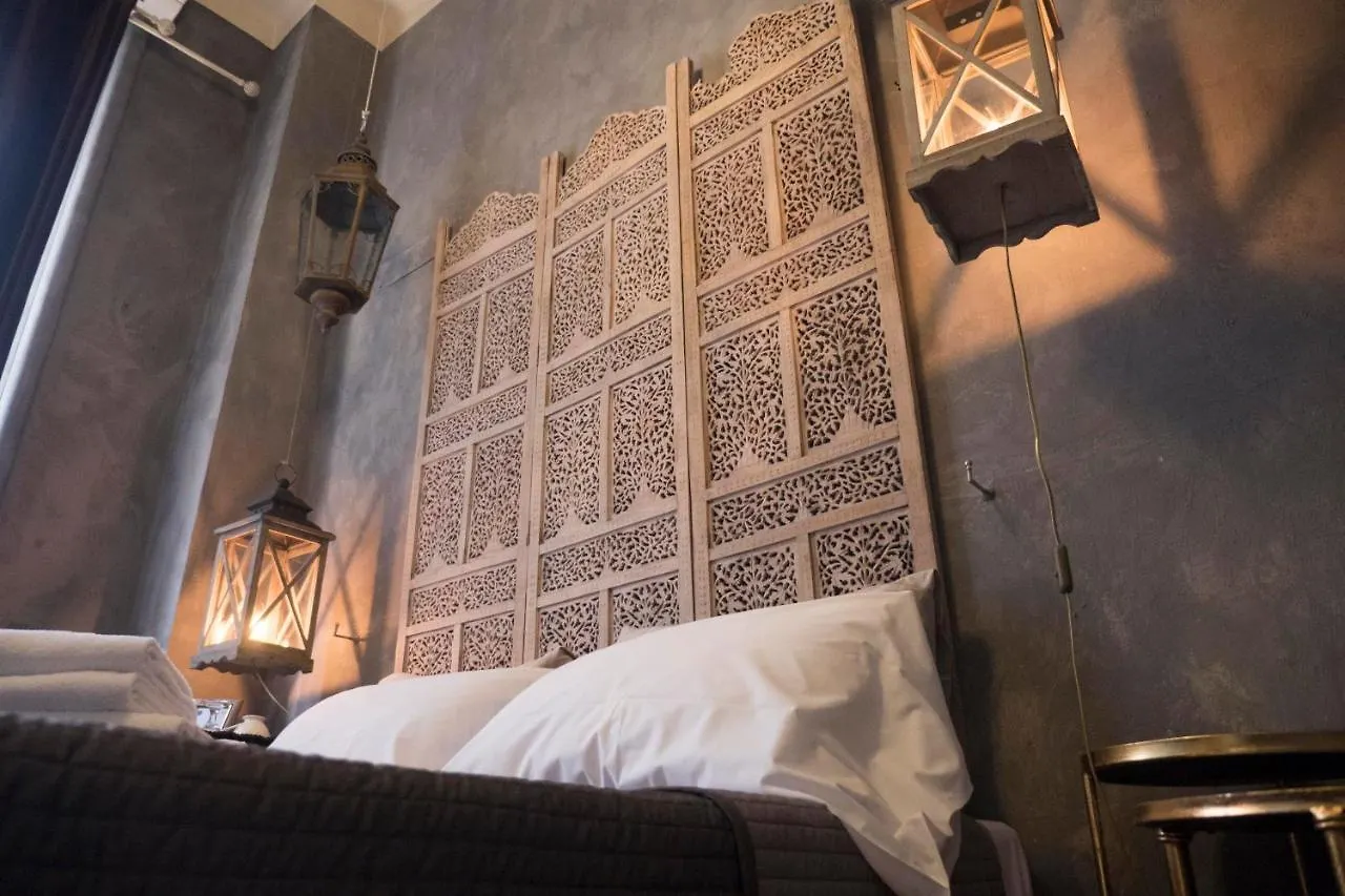 Bed & Breakfast Les Chambres De Amelie Italy