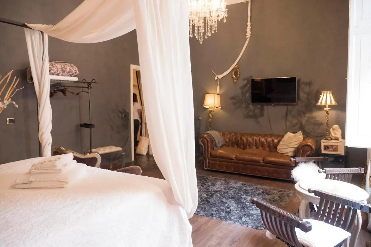 Bed & Breakfast Les Chambres De Amelie Italy